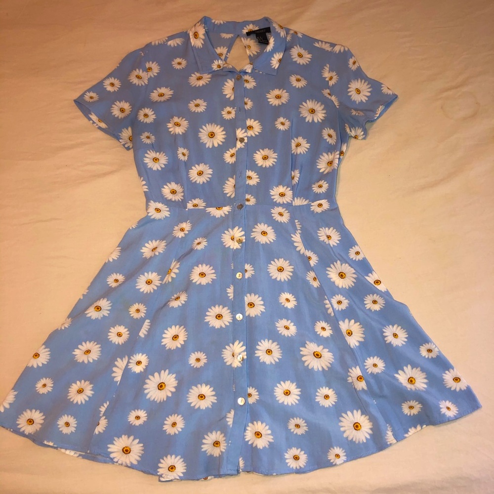 FOREVER 21 S BACKLESS FLOWER DRESS